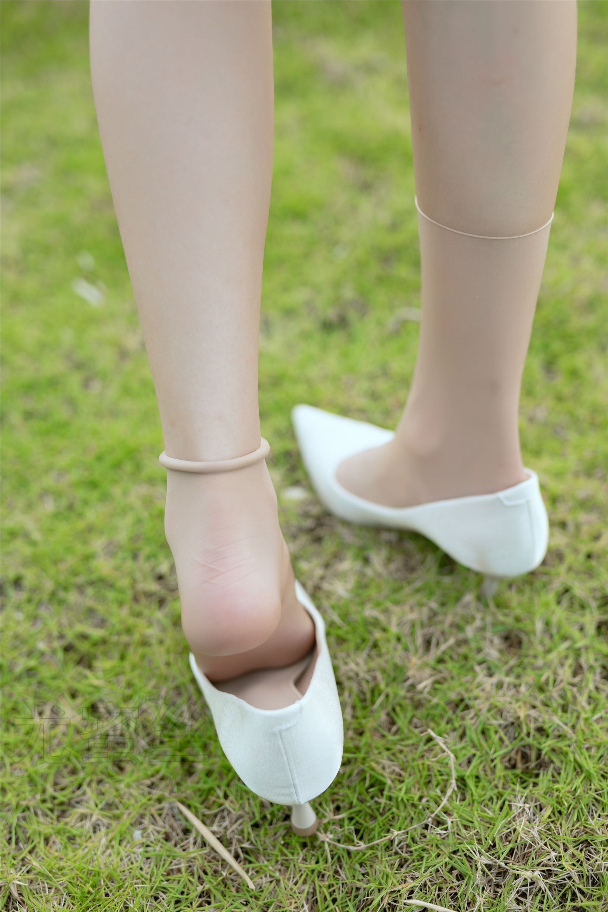 尤蜜丝 穿搭写真 NO.052